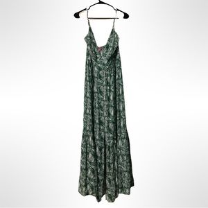 francesca’s Mi Ami Green Leaf Plunge Neck Slit Front Maxi Dress